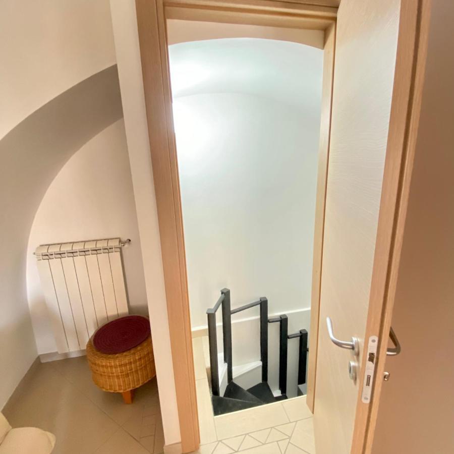Ch Suite & Privateparking - Corso 18 Agosto - Apartment Potenza Luaran gambar