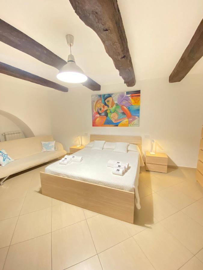 Ch Suite & Privateparking - Corso 18 Agosto - Apartment Potenza Luaran gambar